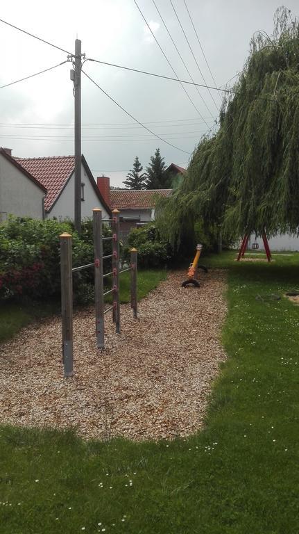 Ferienwohnungen Paul Und Dorothea Dollstadt Exteriör bild